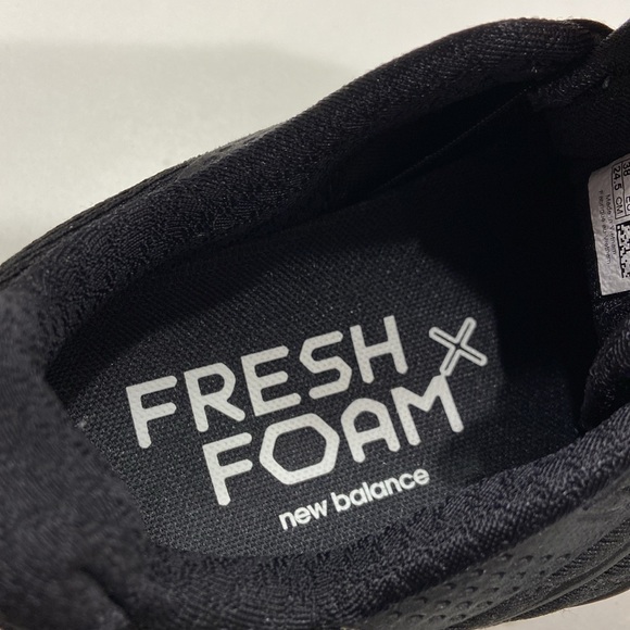NEW. New Balance Fresh Foam, 1080 running shoes - Picture 8 of 8